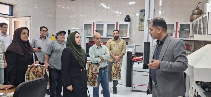نخستین اتوبوس تمام‌برقی کشور با تأییدیه استاندارد وارد خط تولید شد