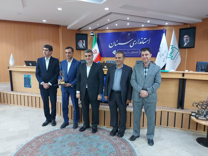 بهره برداری از نیروگاه خورشیدی ۵۹۰ کیلوواتی اداره‌کل استاندارد سمنان تا ۲ ماه آینده