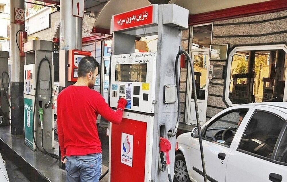 کاهش سرعت توزیع بنزین به دلیل افزایش ۱۰ درصدی مصرف