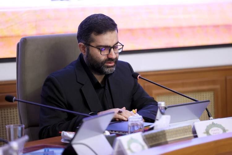 تکذیب افزایش قیمت بنزین از سوی رئیس سازمان انرژی
