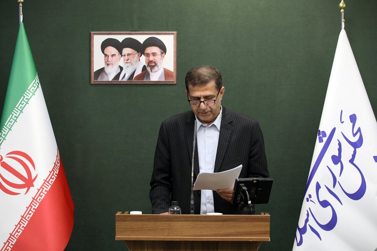 تاکید نماینده آبادان بر عدم گرانی بنزین و ضرورت همبستگی ملی