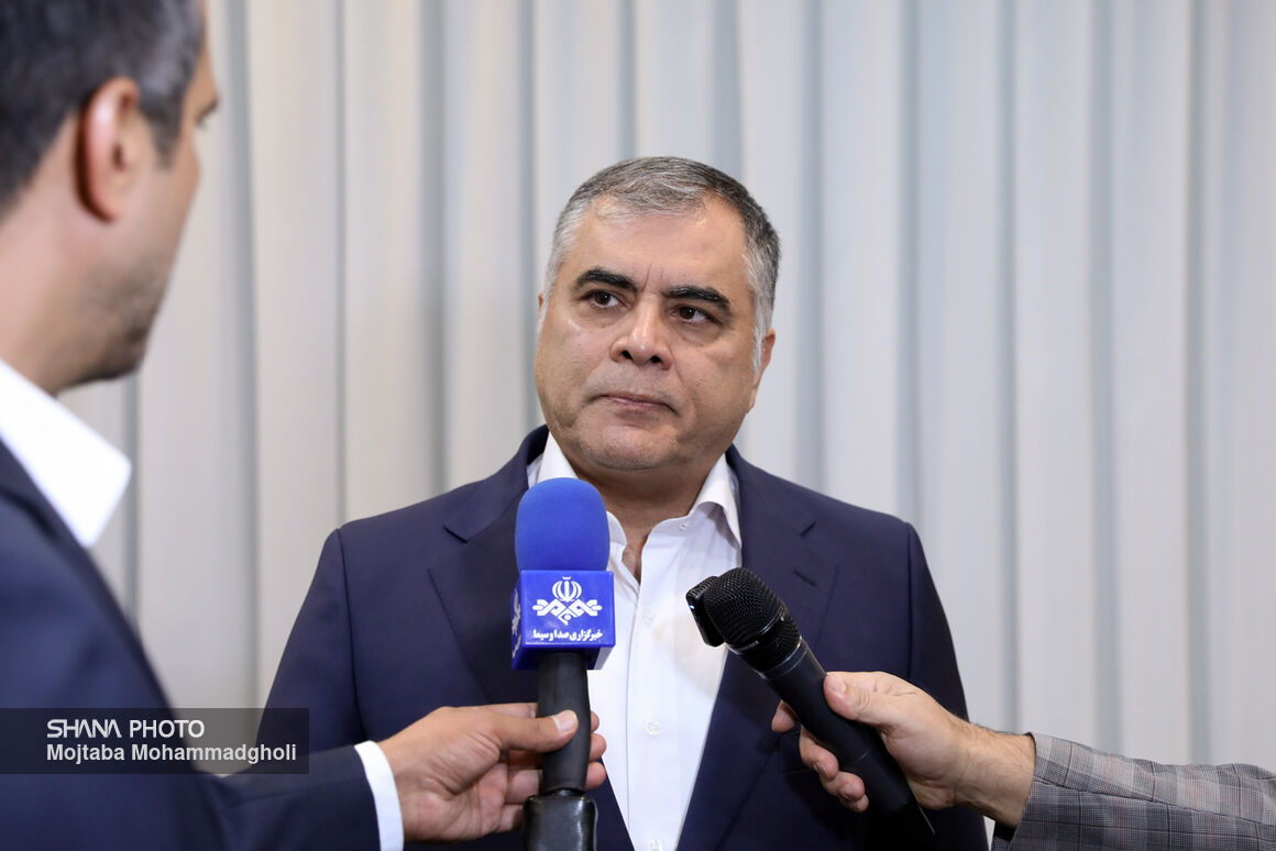 بازسازی تأسیسات آسیبدیده صنعت نفت؛ محسن پاکنژاد: بخشی تا پایان سال