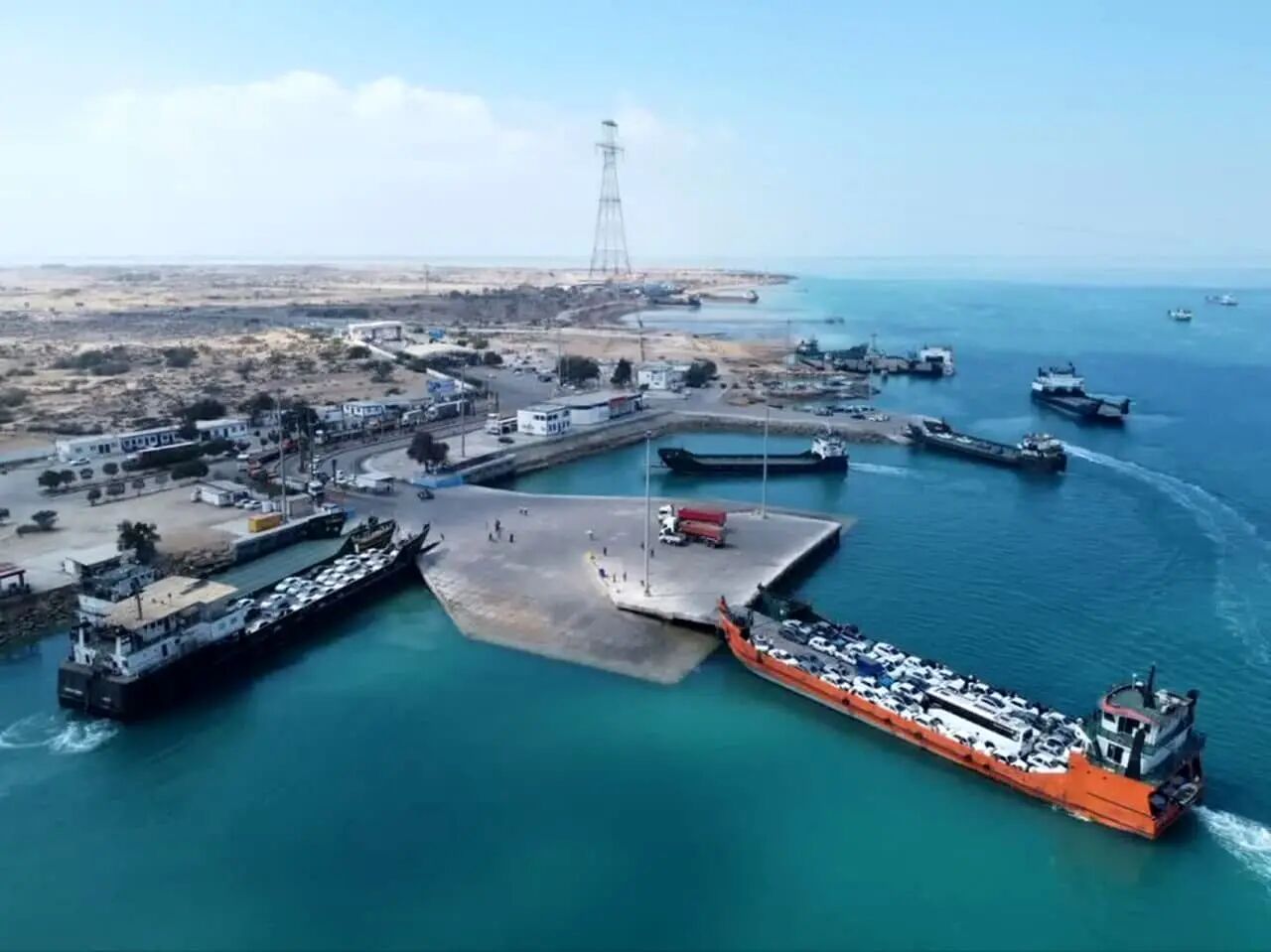 پایان موفقیتآمیز عملیات مقابله با آلودگی نفتی در سواحل قشم و هنگام